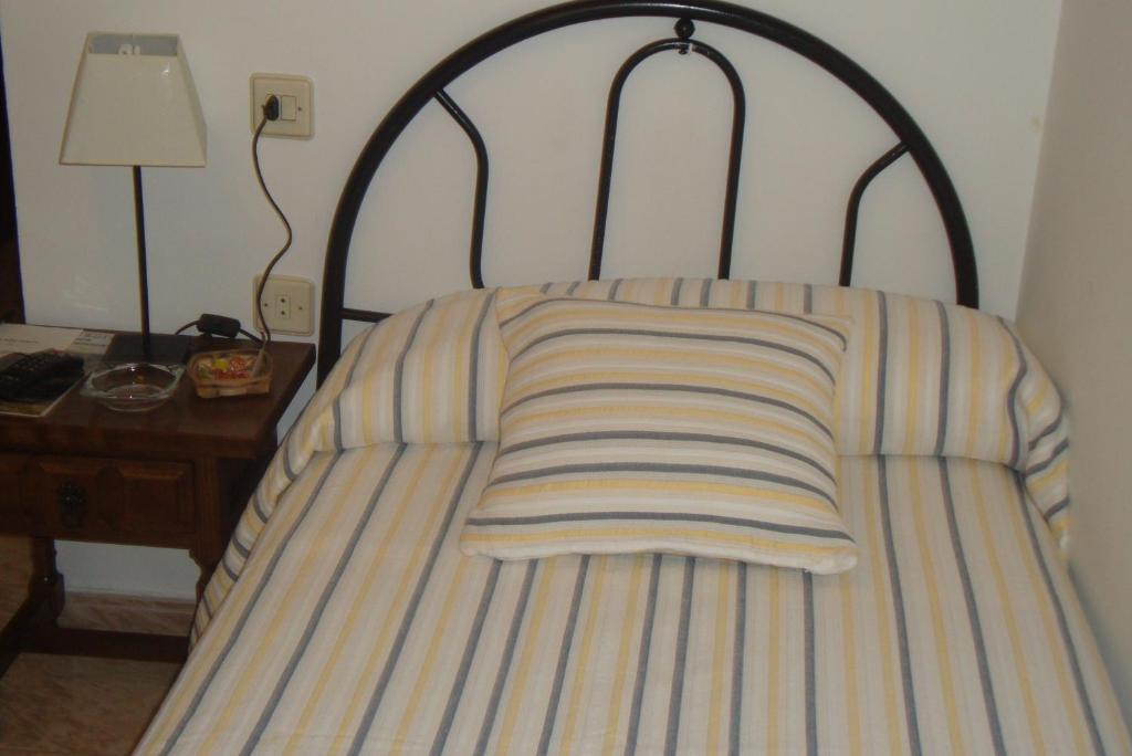 Hostal Alba Taruta Guadalupe  Oda fotoğraf